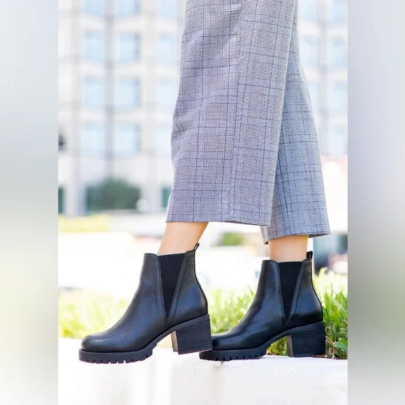 MIA Black Chunky Heel Jody Bootie in Black Women’s size 9 - Picture 14 of 14